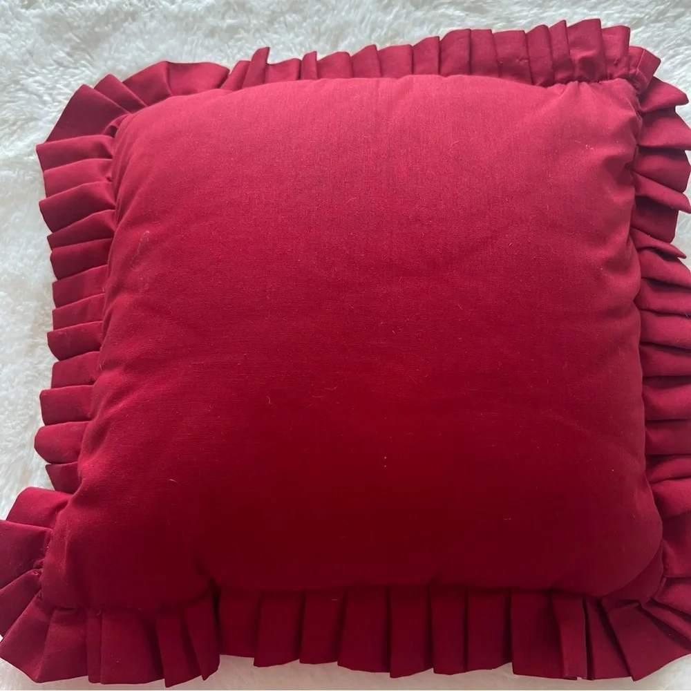 Vintage Needlepoint Pillow with Ruffle Trim – 14”x14” (+2” Ruffle)